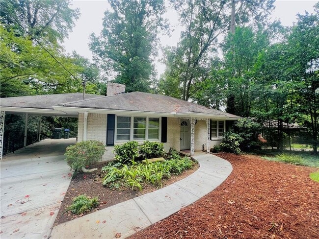 2185 Medfield Trail NE