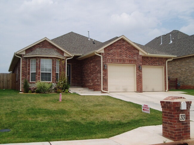 33 NW 156th St in Edmond, OK - Building Photo - Building Photo