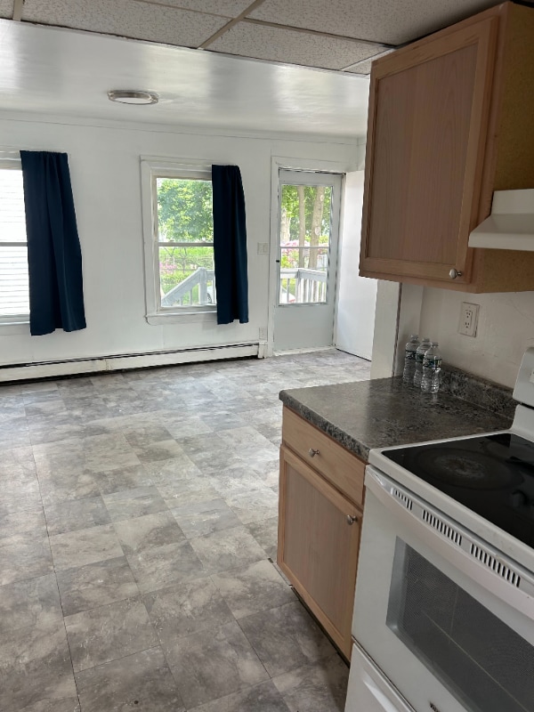 4 Quigley Ct in Winchester, MA - Foto de edificio - Building Photo