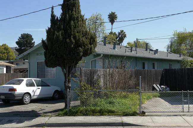 1516-1528 Mono Ave in San Leandro, CA - Foto de edificio - Building Photo