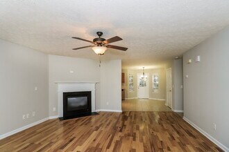 86 Springbottom Dr SE in Lawrenceville, GA - Foto de edificio - Building Photo