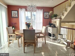 2 HALSTEAD Pl in Princeton, NJ - Building Photo - Building Photo