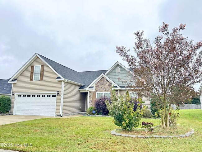 3661 Thornbrook Dr in Greenville, NC - Building Photo - Building Photo