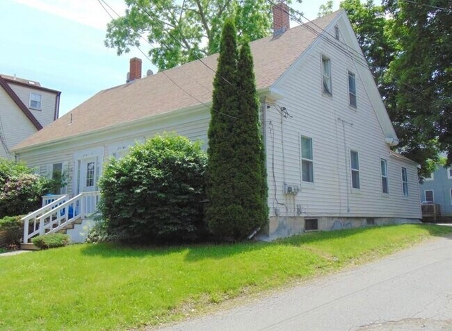 6 Pine St photo'
