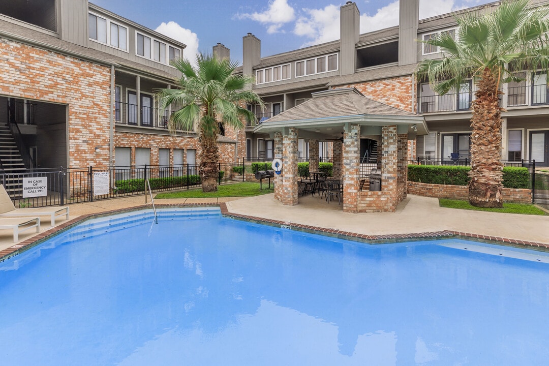 Winwood Club in Kerrville, TX - Foto de edificio