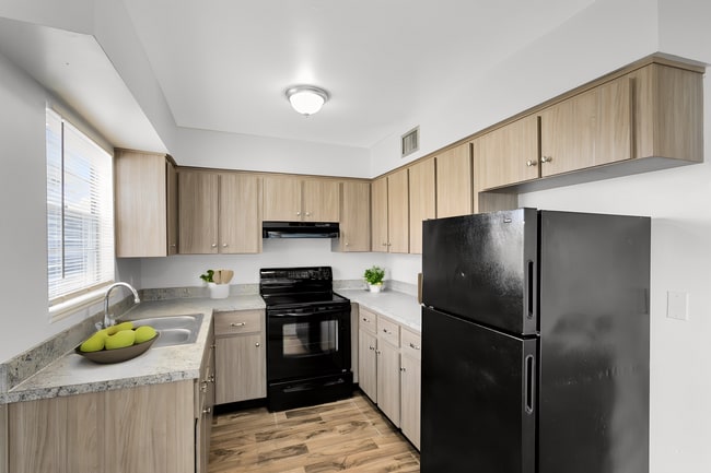 226 N Clyde Ave, Unit 226