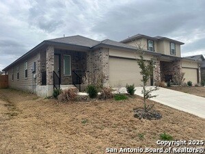 324 Middle Grn Lp in Floresville, TX - Building Photo - Building Photo