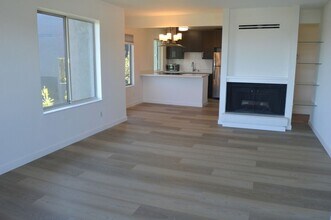 125 Lower Anchorage Rd in Sausalito, CA - Building Photo - Building Photo