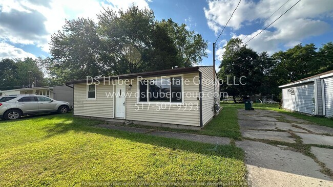 property at 2409 Greenbelt Dr