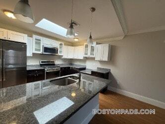 property at 286 Main St