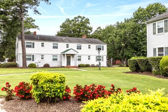 Sterling Oaks Apartments in Norfolk, VA - Foto de edificio - Building Photo