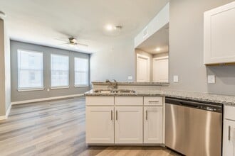 Four Cedars in Gunter, TX - Foto de edificio - Building Photo