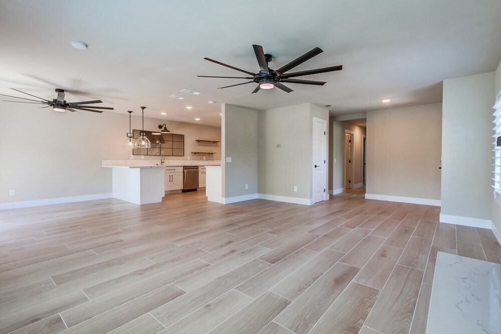 1204 Palomar Pl in Vista, CA - Building Photo
