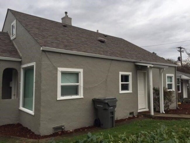 203-207 NW 21st St in Corvallis, OR - Building Photo - Building Photo