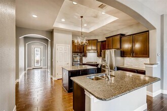 6108 Sabino Dr in Spicewood, TX - Foto de edificio - Building Photo