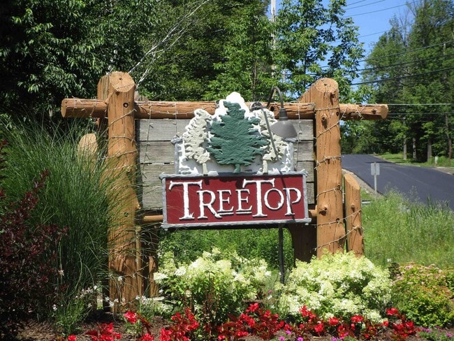 property at 16 Winterberry Hts