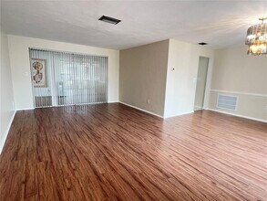 4216 Hillsdale Dr in New Port Richey, FL - Building Photo - Building Photo