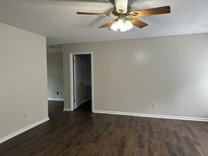 2412 Ionic Ct in Tallahassee, FL - Building Photo - Building Photo