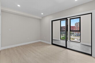 153 Green St in Worcester, MA - Building Photo - Building Photo