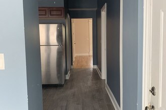 3705 W Montrose Ave, Unit 2nd Unit in Chicago, IL - Building Photo - Building Photo