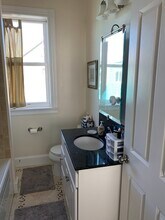 49 Cedar St, Unit 2 in Cambridge, MA - Foto de edificio - Building Photo