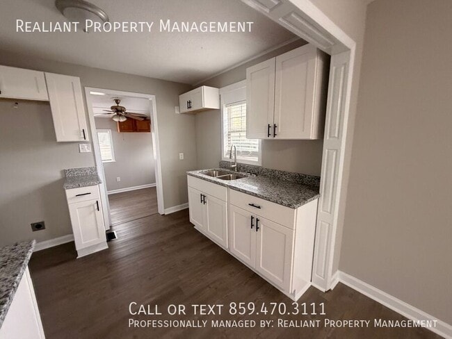 400 Broadway St in Nicholasville, KY - Building Photo - Building Photo