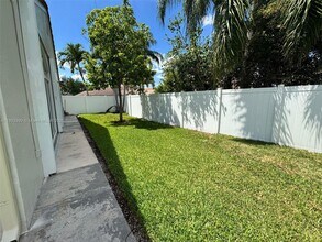 18171 NW 18th St in Pembroke Pines, FL - Building Photo - Building Photo
