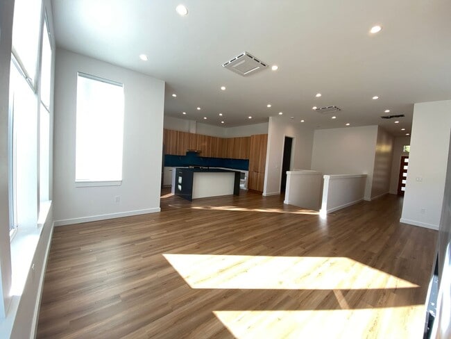 727 NW Achor Ave in White Salmon, WA - Building Photo - Building Photo