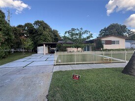 17531 NE 1st Ct in North Miami Beach, FL - Building Photo