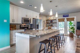 8554 Strathmore Dr in Dallas, TX - Building Photo - Building Photo