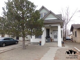 615 W Abriendo Ave in Pueblo, CO - Building Photo