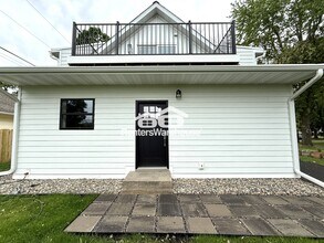 3460 Livingston Ave in Wayzata, MN - Building Photo - Building Photo