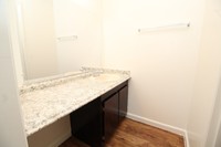 Building Photo - Stonegate Apartamentos in Sacramento, California