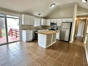 17706 Edna St in Omaha, NE - Building Photo - Building Photo