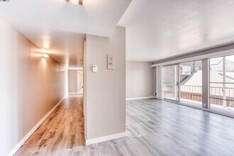 3815 Harrison St in Oakland, CA - Building Photo - Building Photo