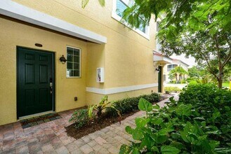 4212 Expedition Wy in Osprey, FL - Building Photo - Building Photo