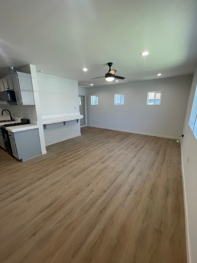 22002 Prairie St, Unit 22000