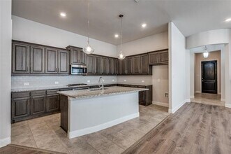 708 Waterbrook Pkwy in Argyle, TX - Building Photo - Building Photo