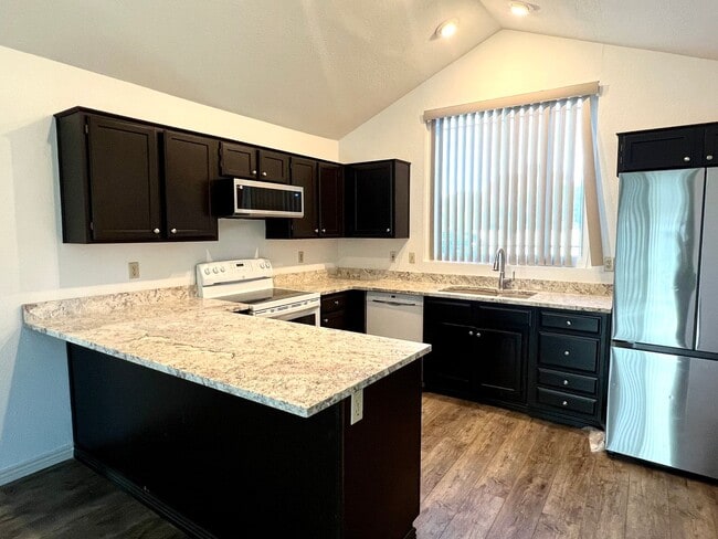 11410 N 74th Dr in Peoria, AZ - Building Photo - Building Photo