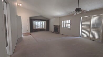 636 Montezuma Ct in Walnut Creek, CA - Foto de edificio - Building Photo