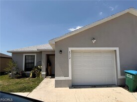 4712 SE 5th Ave in Cape Coral, FL - Building Photo