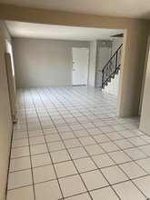 3709 Gibson Rd, Unit 28 in El Monte, CA - Foto de edificio - Building Photo