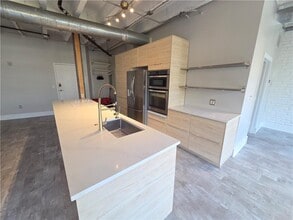 878 Peachtree St NE in Atlanta, GA - Building Photo - Building Photo