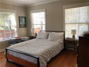 2920 Windsor Rd in Austin, TX - Building Photo - Building Photo