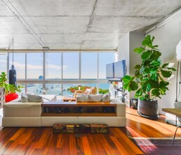 7930 West Dr, Unit 1402 in Miami Beach, FL - Foto de edificio - Building Photo