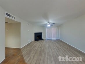 570 W Myrna Ln in Chandler, AZ - Building Photo - Building Photo