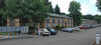 Briarwood Apartments in Salem, OR - Building Photo