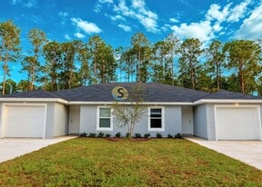 49 Brunswick Ln in Palm Coast, FL - Building Photo