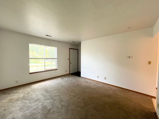 105 Wood Ct in East Peoria, IL - Building Photo - Building Photo