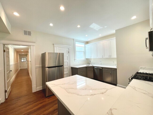 2448-2454-2454 15th St in San Francisco, CA - Building Photo - Building Photo